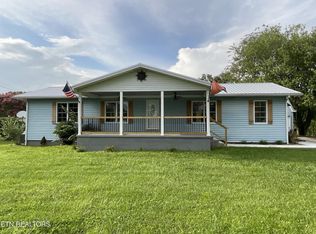 435 Patton Heights Cir, Jamestown, TN 38556