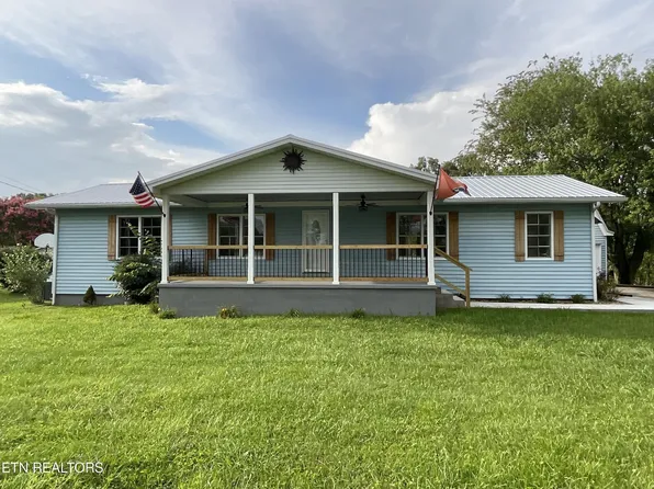 435 Patton Heights Cir, Jamestown, TN 38556