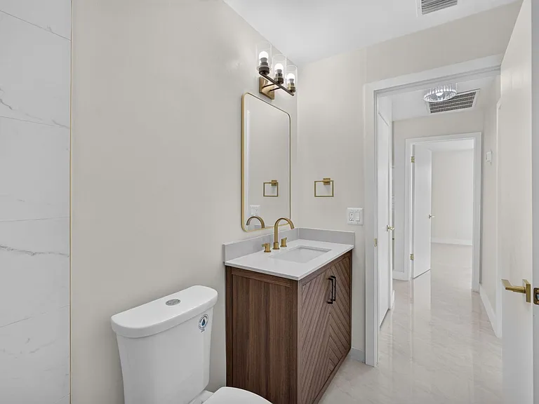 3943 Roan Ct W — Photo 23