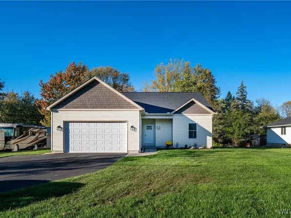 6429 Hamm Rd, Lockport, NY 14094