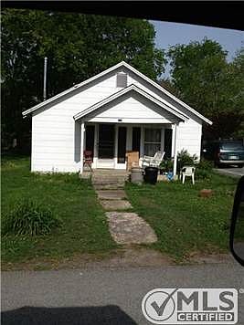 2nd image of 113 Ray St