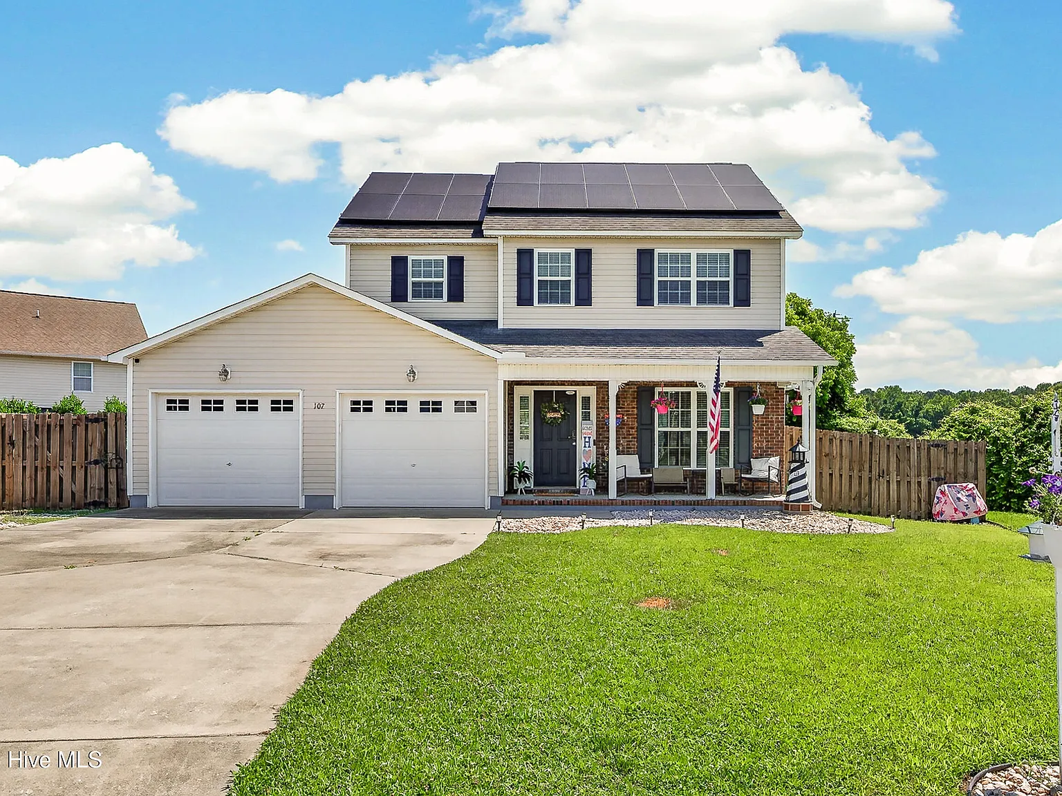 3 bed, 2.5 bath, 1482 sqft, $1,850 — Photo 1