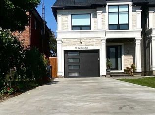 725 Gardner Ave, Mississauga, ON L5E1B1