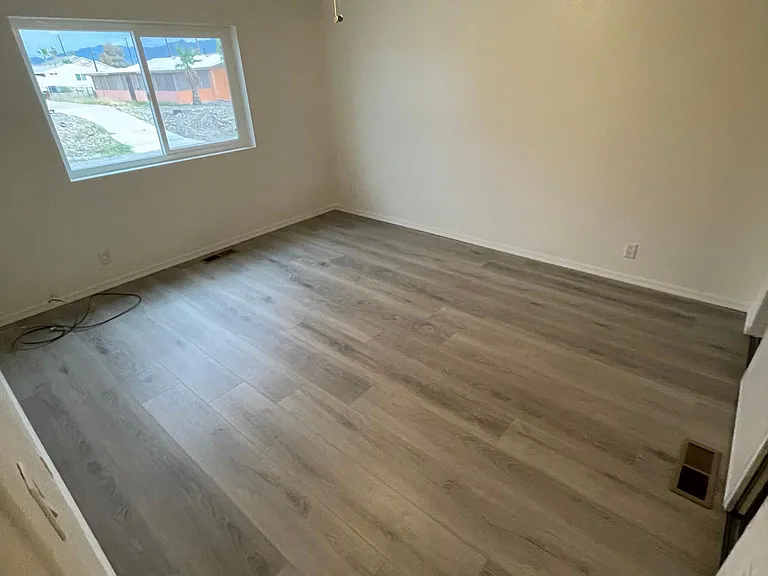 5550 S Pearl St #1 — Photo 7