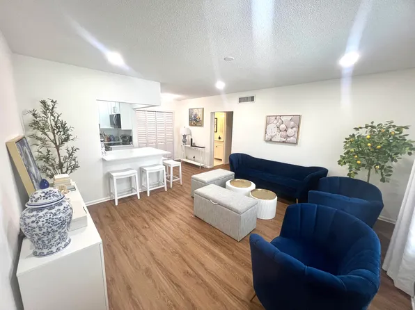 2261 NE 67th St, Fort Lauderdale, FL