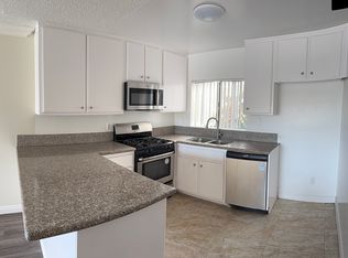 703 E Chestnut St, Glendale, CA 91205