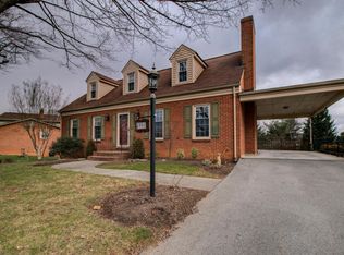 4991 N Lake Dr, Roanoke, VA 24019