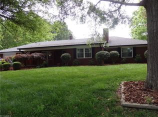 2627 S Fayetteville St, Asheboro, NC 27205