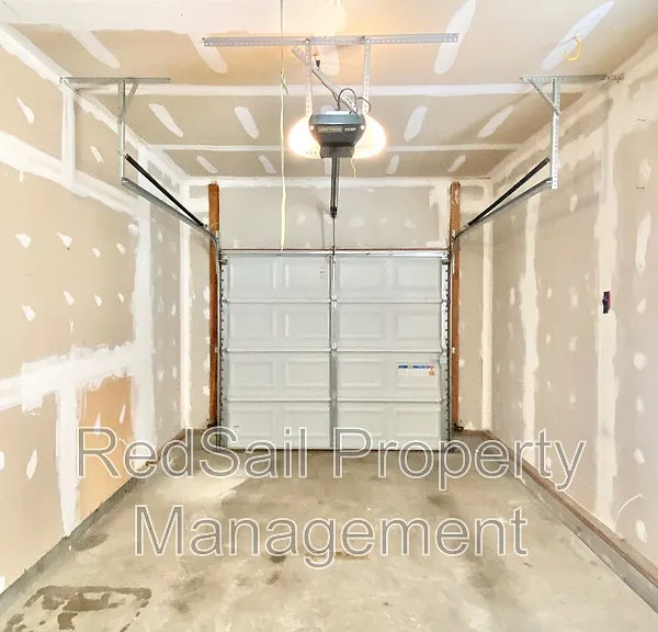405 Holmes Blvd — Photo 20