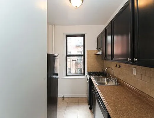 Rented by SW Queens Mezzanine | media 24