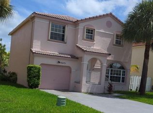15271 NW 6th Ct, Pembroke Pines, FL 33028