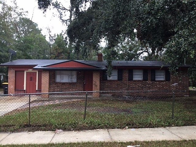 2nd image of 7410 Sharbeth Dr S