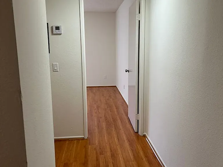 111 S Acacia Ave — Photo 22