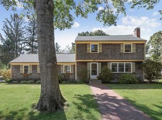 2 Belton Cir, Barrington, RI 02806