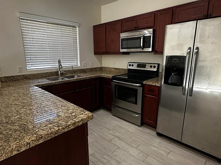 4150 N Thurston Ln #100 — Photo 7