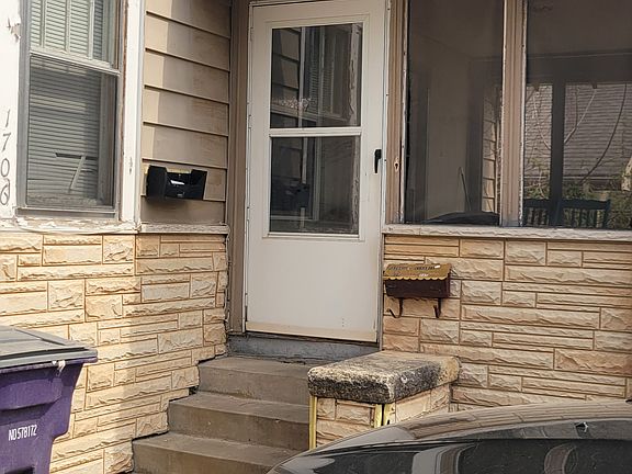 Screened front porch