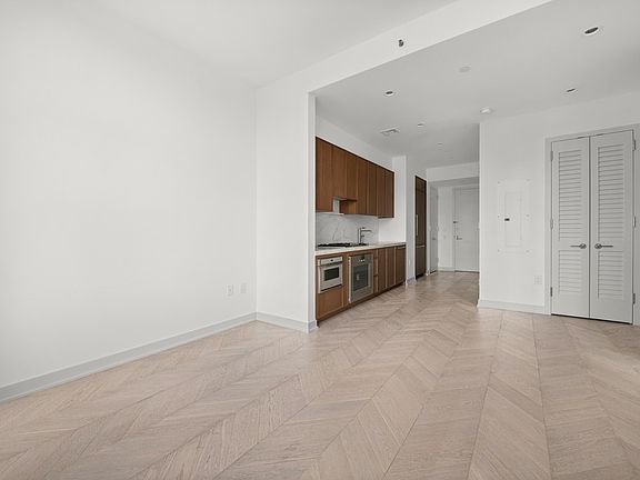 5th image of 115 York St #4J