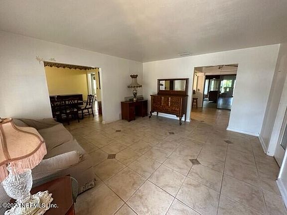 2nd image of 8729 LEPRECHAUN Court