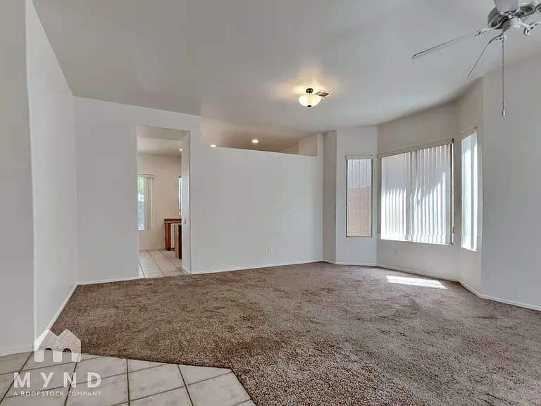 4528 E Rowel Rd — Photo 6