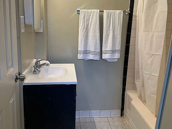 5th image of 61 Rhode Island Ave NE APT 26