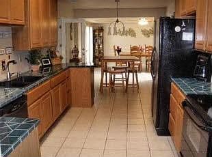 3rd image of 6326 N Davis Ln