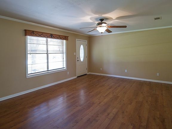 3rd image of 23 Sara Ln