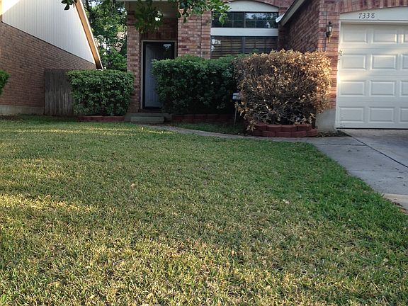 3rd image of 7338 Clipper Oak Dr
