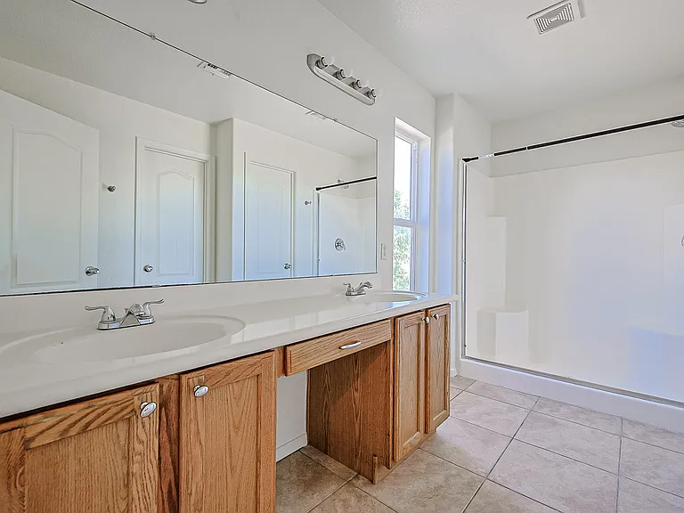 3225 N 130th Ave — Photo 3