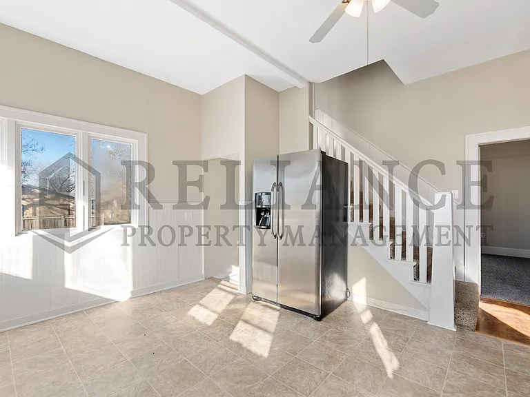 215 N King St — Photo 17