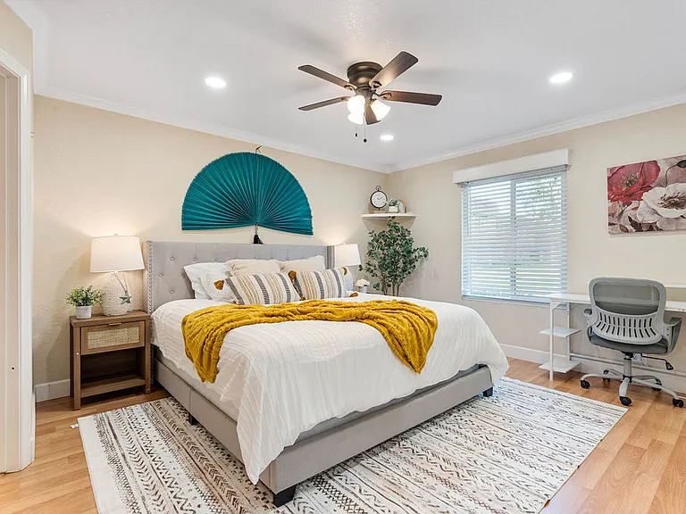 8155 Carmel Dr — Photo 3
