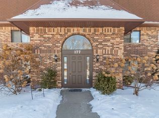 177 Uteg St #208-C, Crystal Lake, IL 60014
