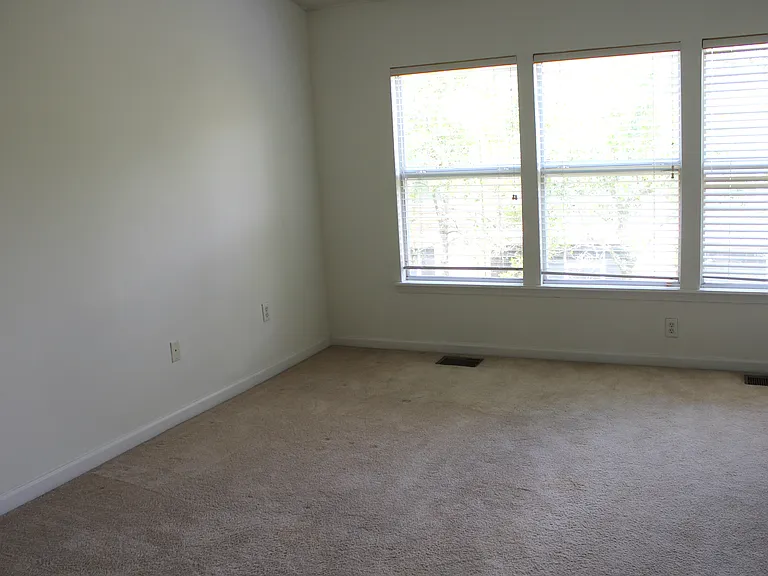 8139 Summerside Cir — Photo 8