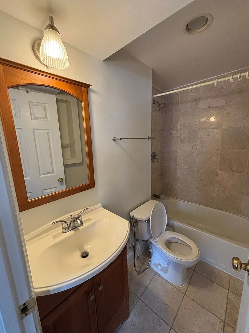 Charming 1Bed/1Bath Condo in the heart of DC — Photo 3
