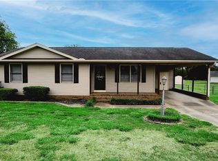 1302 Broadway School Rd, Belton, SC 29627