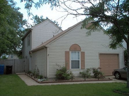 1st image of 5444 Glenville Cir