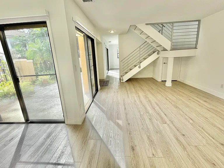 359 Prestwick Cir #2 — Photo 3