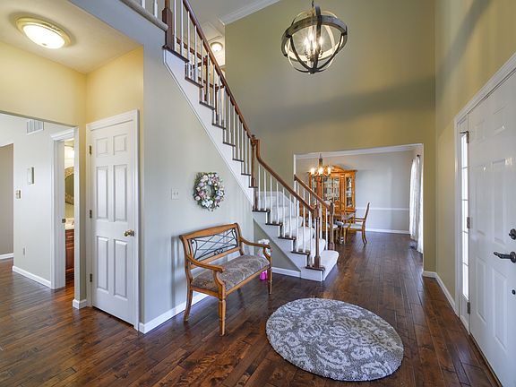2nd image of 16846 Westglen Farms Dr