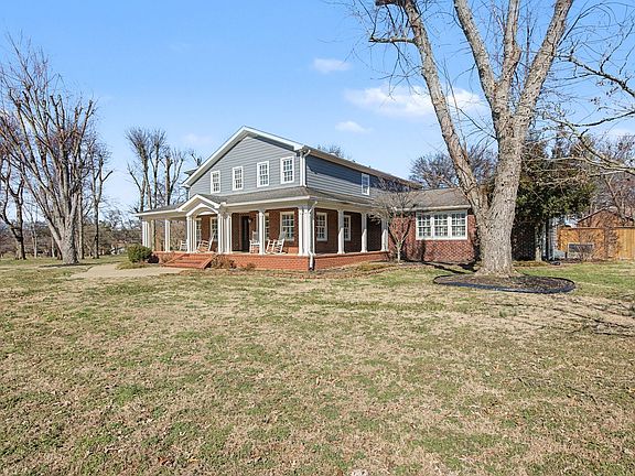5th image of 5032 Twin Lakes Dr
