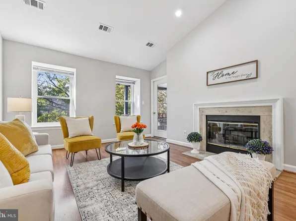 13700 Modrad Way #8-A-33, Silver Spring, MD 20904