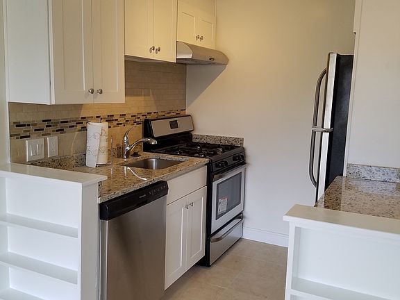 5th image of 4251 Americana Dr APT 101