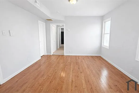 3 bed, $2,250 — Photo 4