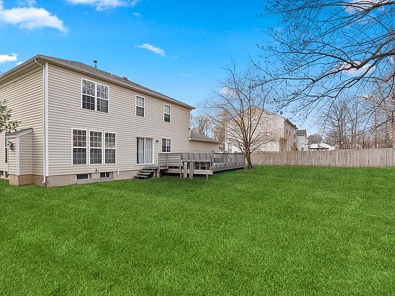 3rd image of 15528 Orchard Run Dr