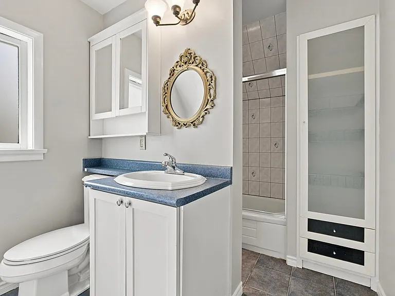 5809 Granville St — Photo 22