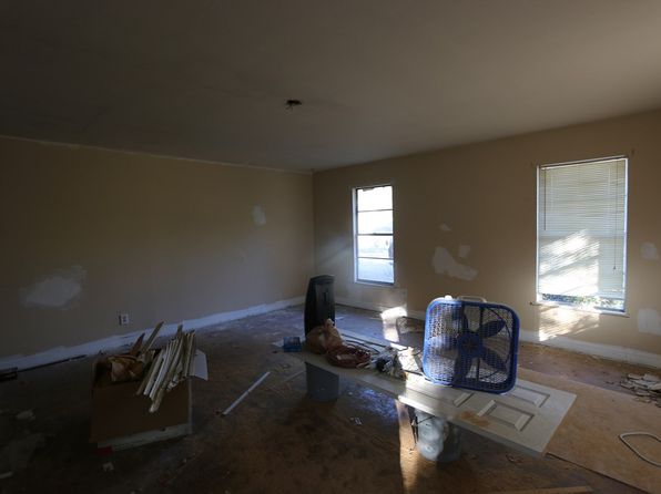500/502 College St, Jasper, TX 75951