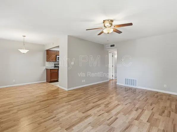1702 W Tuckey Ln Unit 132, Phoenix, AZ 85015