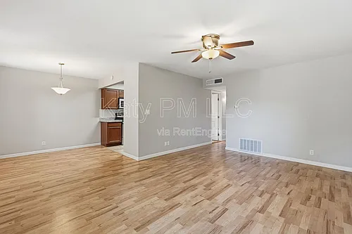 1702 W Tuckey Ln #132 Photo 1