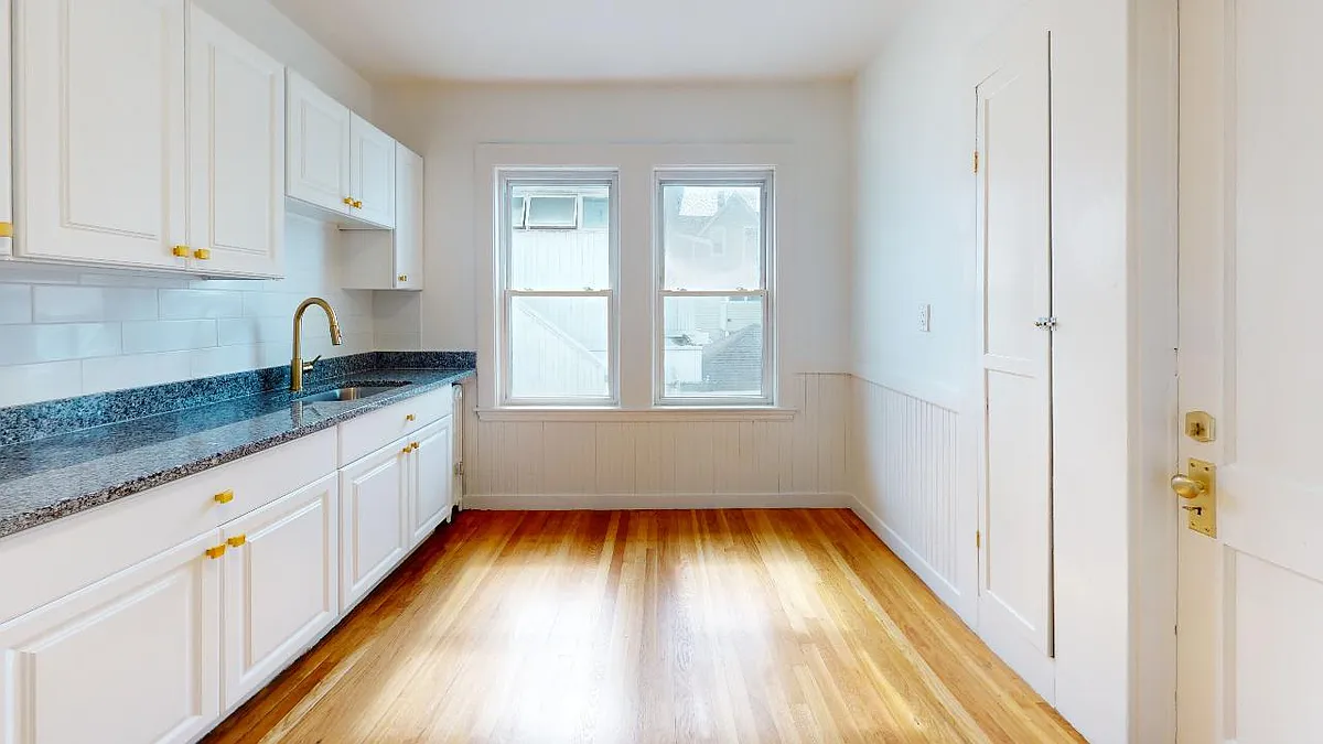 Building Photo - 58 Wilbur St #3