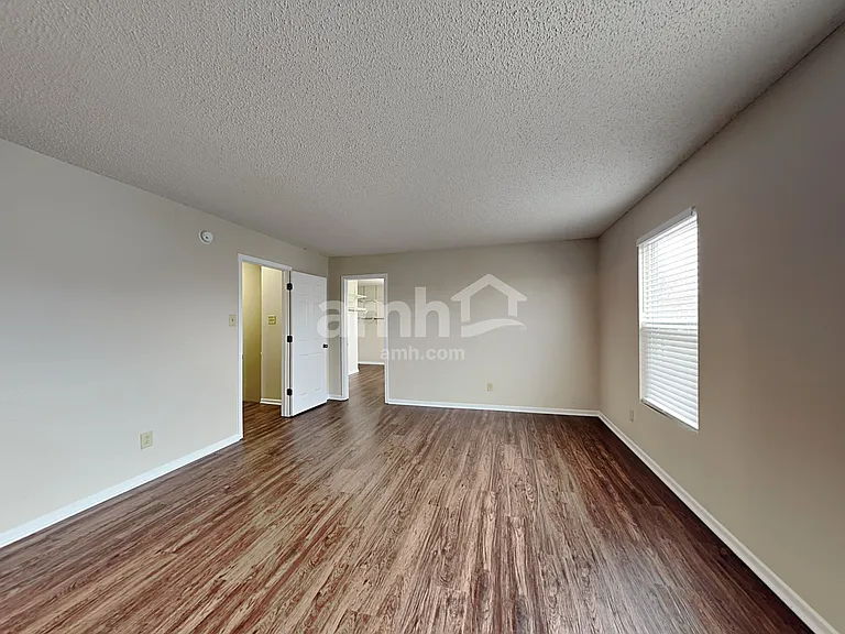 9559 Stargazer Dr — Photo 2