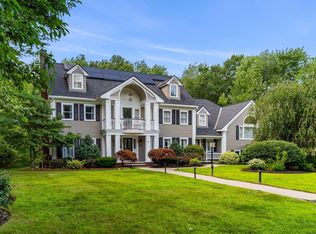 4 Fairway Dr, Andover, MA 01810