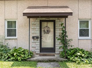 34 W George St, Mascoutah, IL 62258
